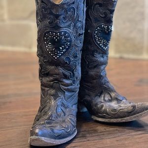CORRAL Women's Burnished Crystal Heart Cowgirl Boot Pointed Toe
